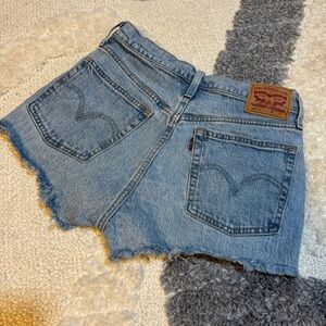 Levi Strauss & Co high waist denim jeans with frayed raw hem size Small